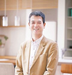 磐田店 店長　浅井 良彦さん