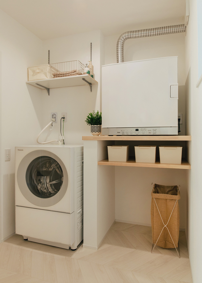 SIMPLE NOTE 豊川スタジオ 無駄を省き、デザインと機能性を両立させた平屋感覚の家 画像6