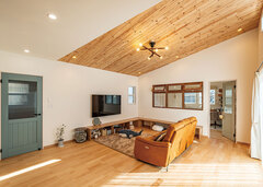 ぽっくハウス伊豆半島店（島崎創建）