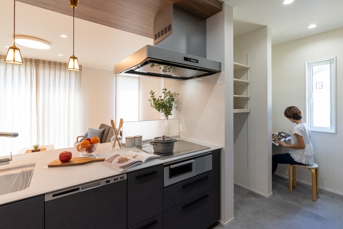 あえて一番奥に設けることで秘密基地のような落ち着けるスペースになりました。