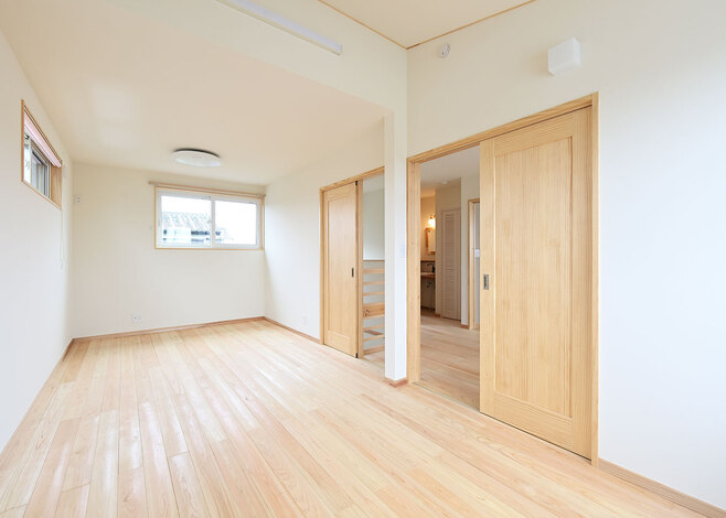 将来的に部屋を仕切ることができる可変性のある子供部屋