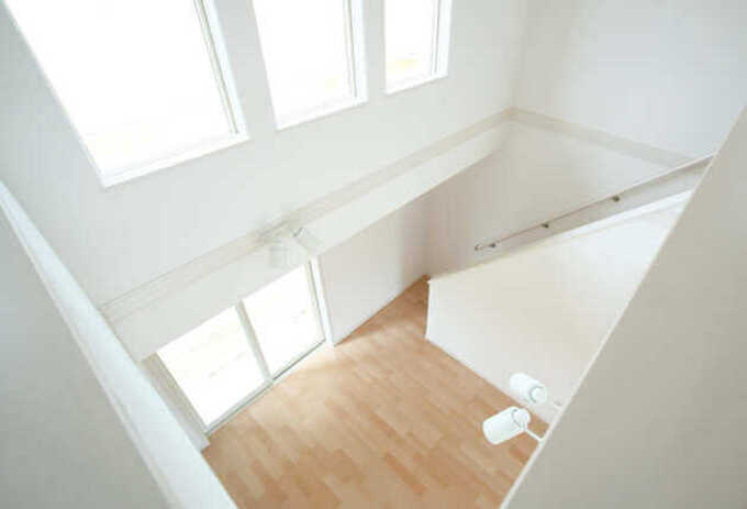 吹き抜けの家は後悔だらけ!? 吹き抜けで失敗しない建て方とは