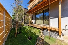 ウッドデッキはご家族の憩いの場に。
