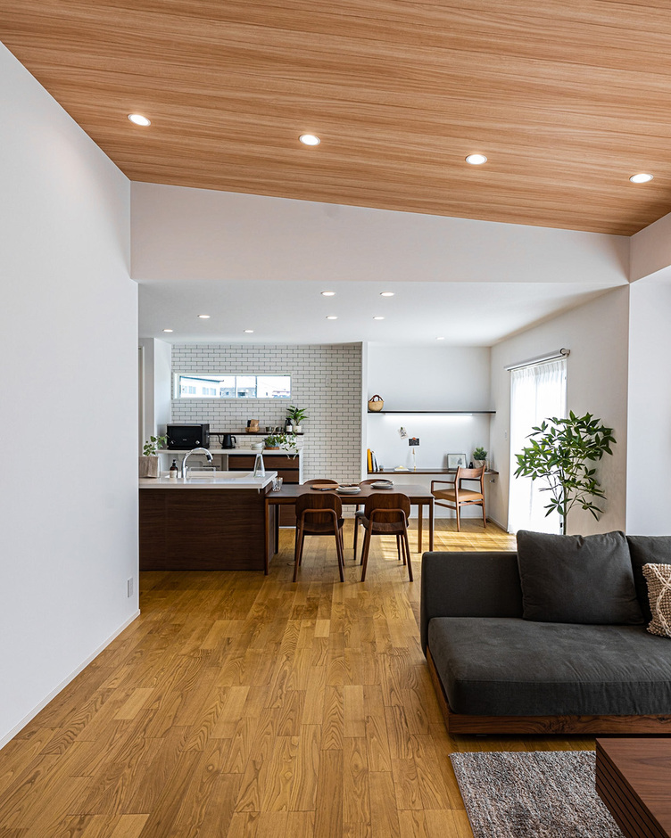 勾配天井が美しいLDK