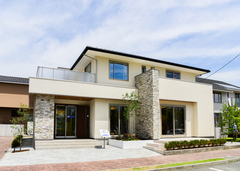 ハウジング建都