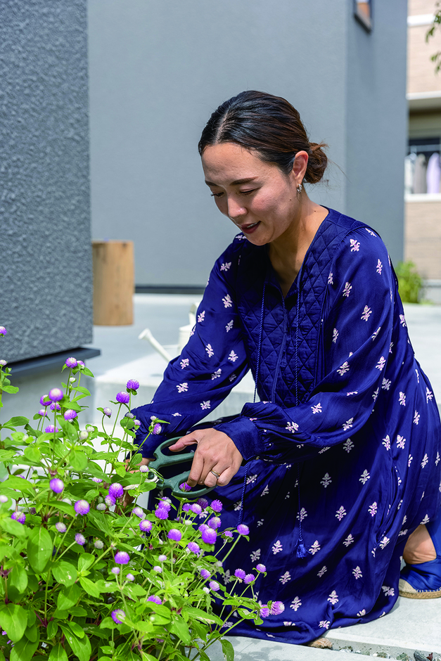 奥さまが庭で摘んだ花や植物が空間を彩ることも