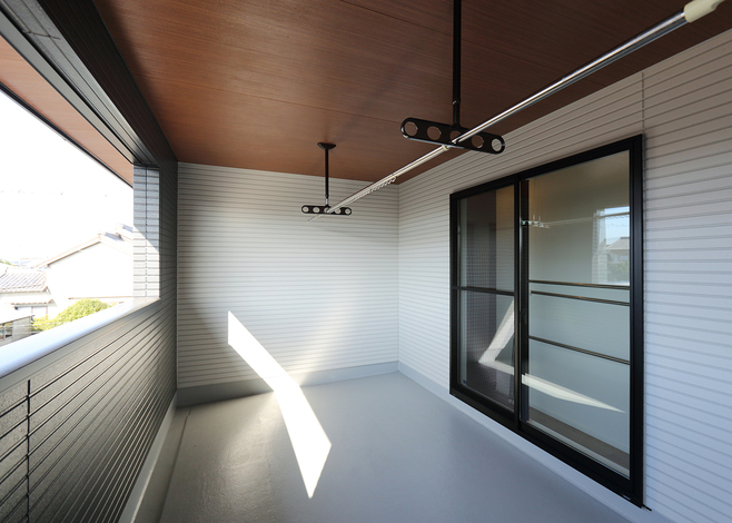 雨の日も安心のインナーバルコニー