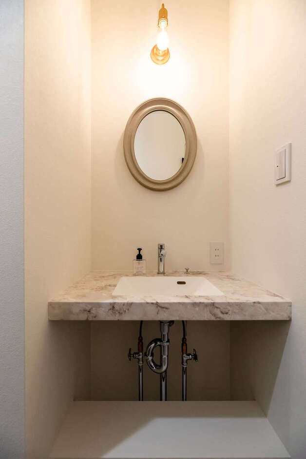 子ども、家事、サロン すべてに目配りできる店舗併用住宅