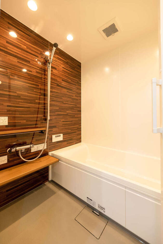 子ども、家事、サロン すべてに目配りできる店舗併用住宅