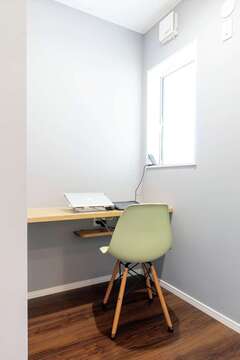 リビングに隣接したご主人の書斎