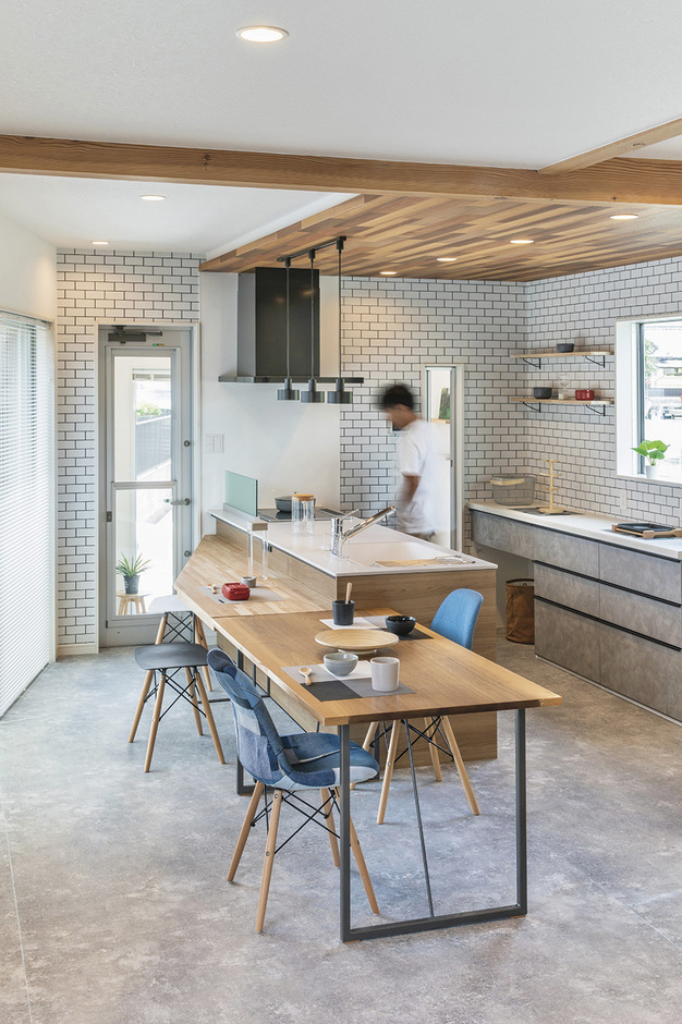 住たくeco工房 ALL天竜材の自由設計でつくる40坪4LDK インナーガレージ付き1,745万円の家 画像11