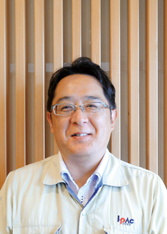 営業　小池志雄さん
