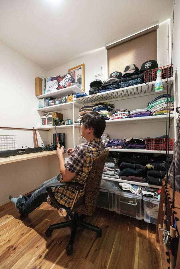 ご主人の“秘密基地”は夫婦の寝室の隣りに用意