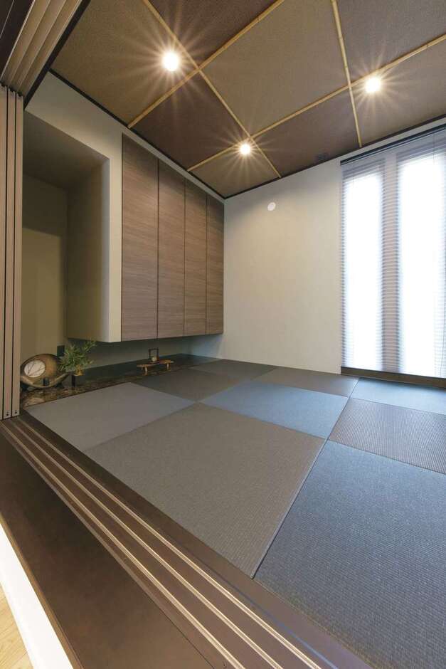 小上がりの和室をリビングの隣に。赤ちゃんを寝かしたり、寝そべってくつろいだり、なくてはならないスペースに