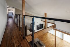 ご主人の書斎へとつながる廊下【tact design firm】