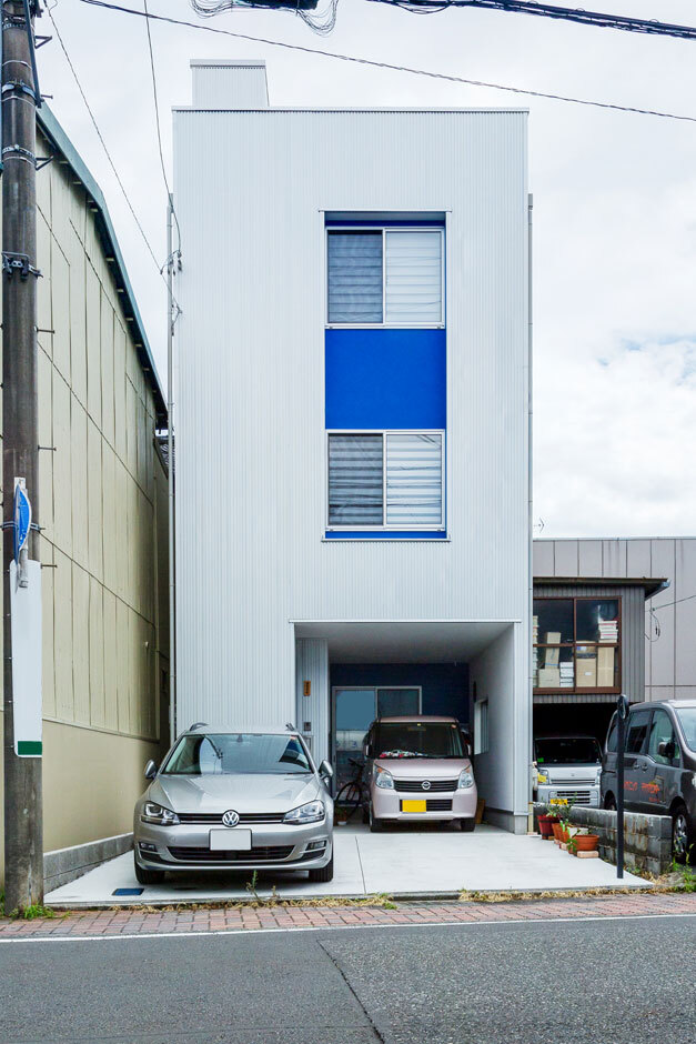 建築システム（狭小住宅専門店）【狭小住宅、屋上バルコニー、ガレージ】