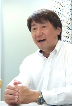 「幸せ」を作ること。暮らしのベースとなる、家族が暮らす幸せの箱。だからこそ、永くずっと住み続けられるデザインと耐震性や快適さを実現する“高性能”を両立した建築物をこれからも創りあげたいと思っています。