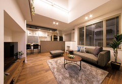 吹き抜けがあってもエアコン1台で年中快適に過ごせる高性能モデルハウス in 浜松市中央区笠井町【夜も見学可能】