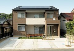 どっしりとした安定感のある外観。太陽発電システム＆HEMSでエコな暮らしを実現【水田建設】