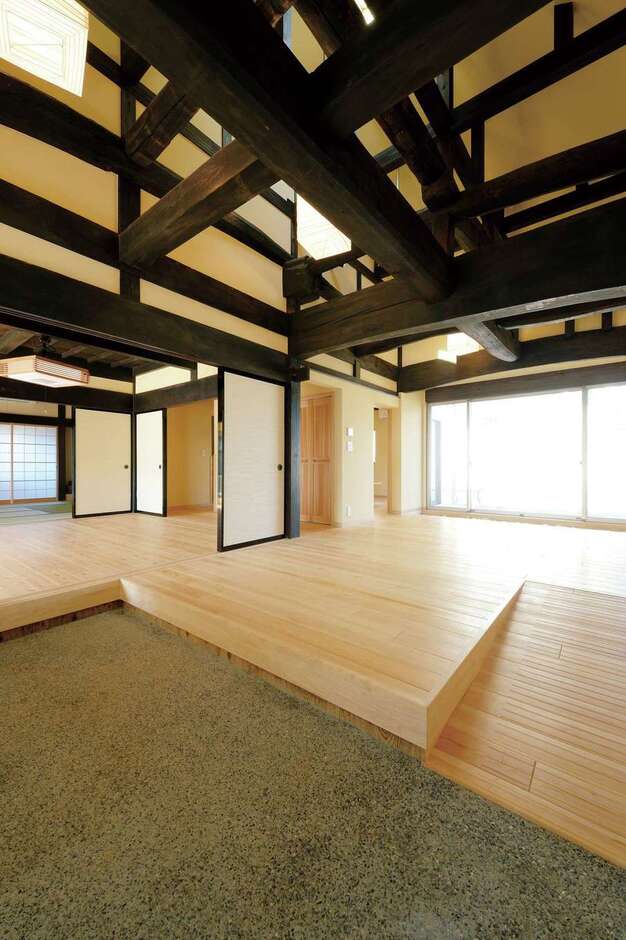 MABUCHI 建築家と工務店のコラボで再生した 200年の愛着と想いを受け継ぐ家 画像1