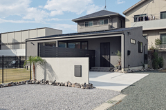 平屋建築ブルーハウス
