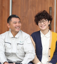 代表取締役　中込 智和さん、住まいづくりプランナー　中込 翠さん