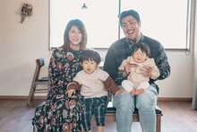 富士山好きの奥さま主導で、土地探しからスタート。大手やログハウスの会社を巡ったことで、本当に“必要なもの”が明確になった。田邉さんに感じた安心感が決め手。