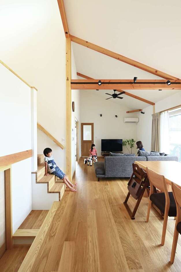 Yamaguchi Design 【自然素材、間取り、スキップフロア】