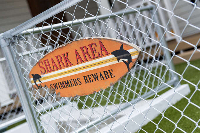 庭を囲むアメリカンフェンス