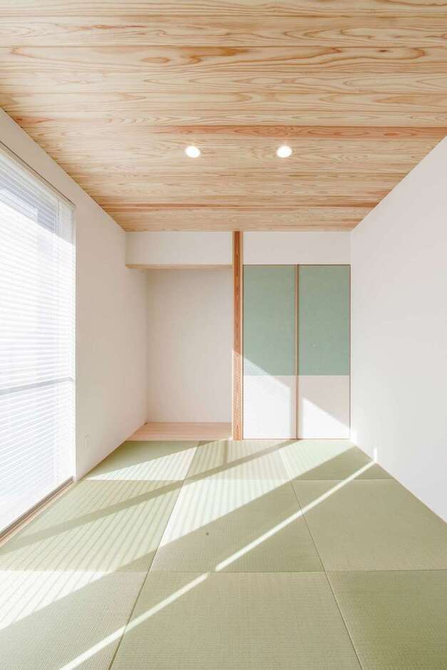 リビングと続き間の和室は、子育てにも重宝する